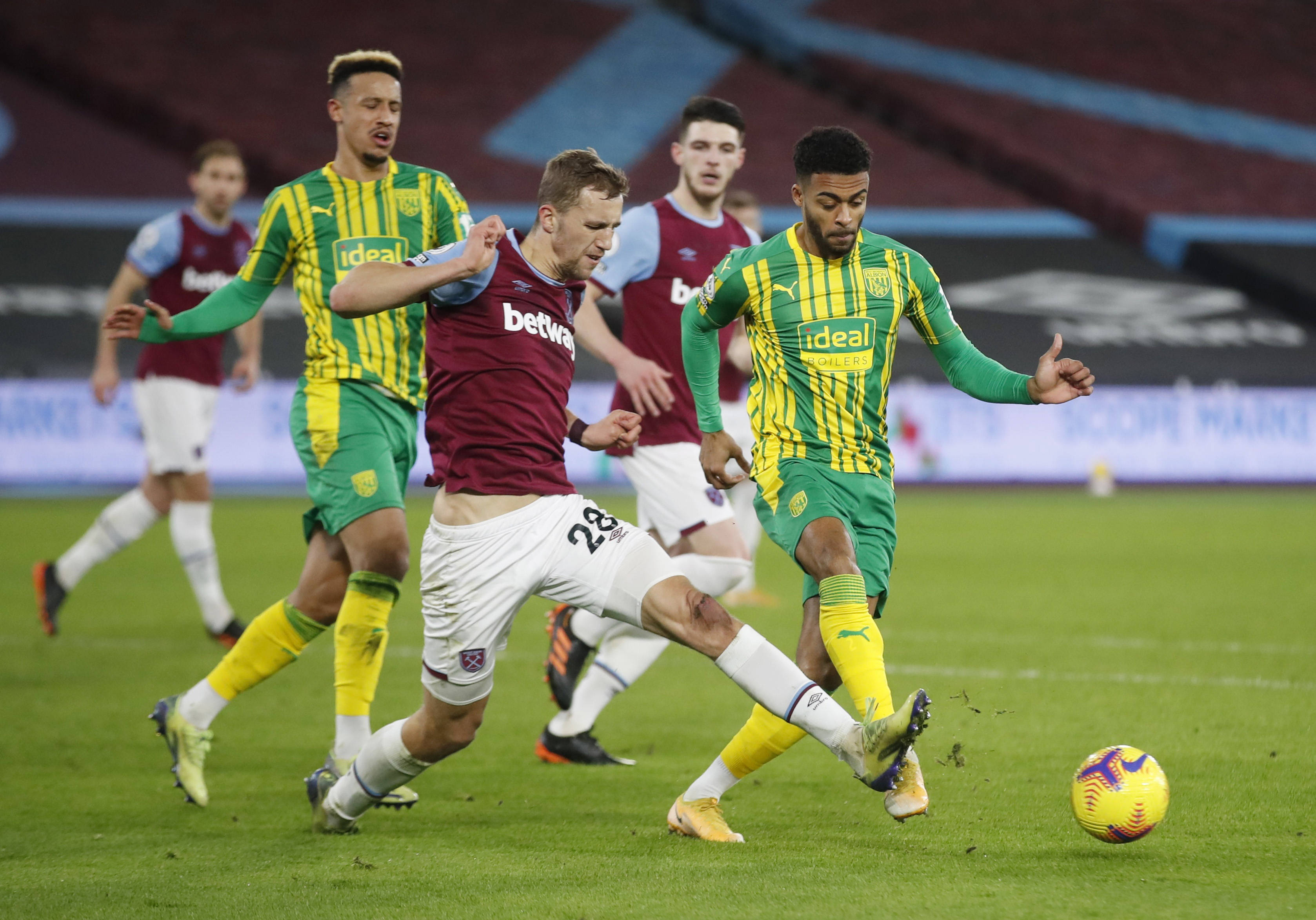 他没有严厉 他没有严厉